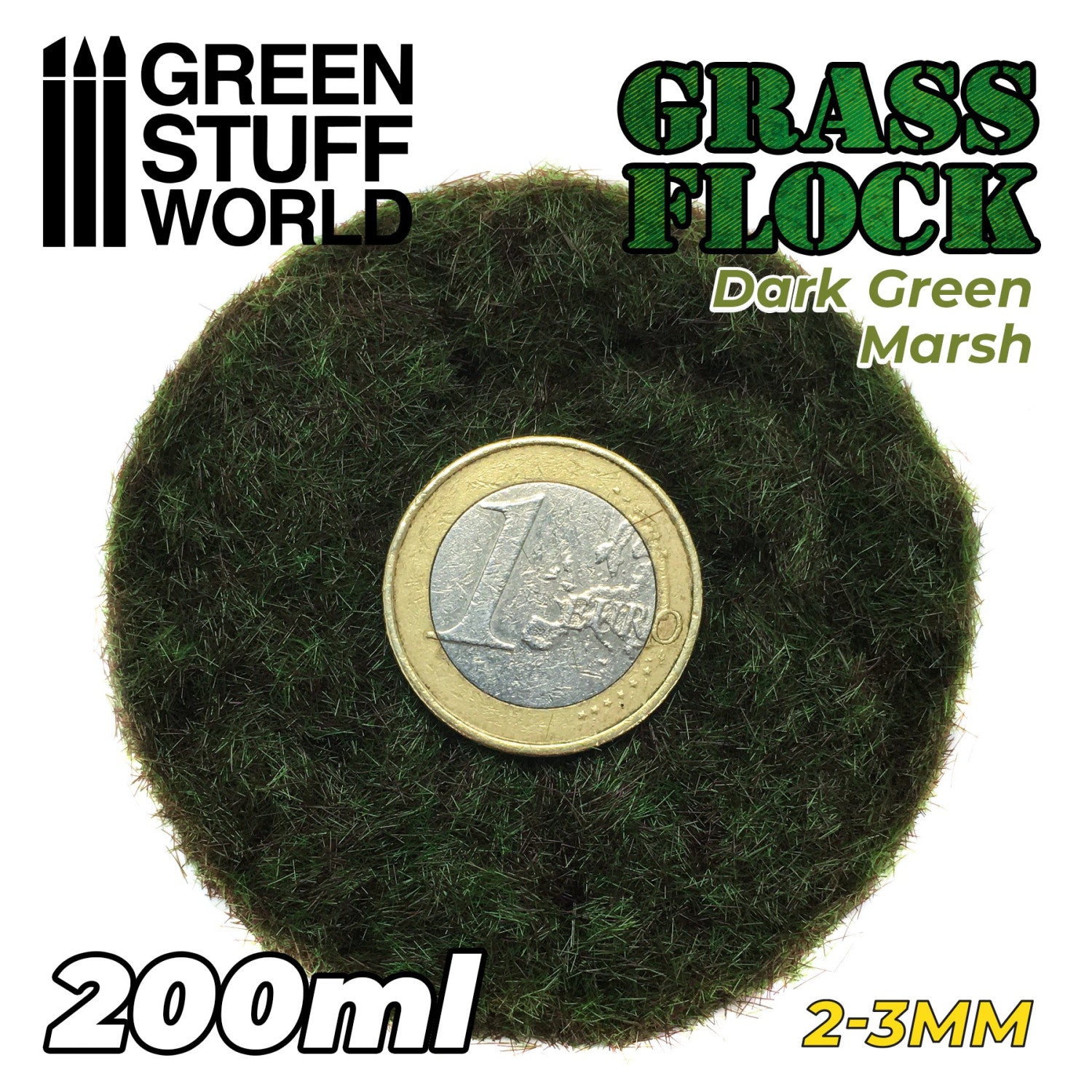 Static Grass Flock 2-3mm Dark Green Marsh 200ml Green Stuff World - zbliżenie na włókna trawy elektrostatycznej z monetą euro

