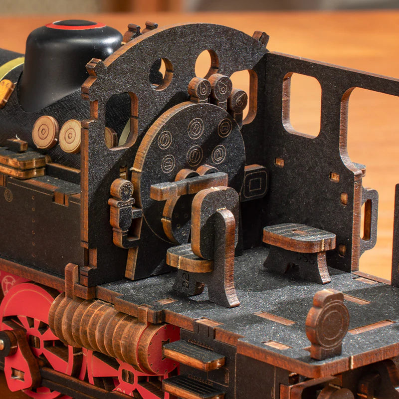 Parowóz Steam Journey Rolife TGS01 – schemat wymiarów modelu: lokomotywa, wagon i peron stacji