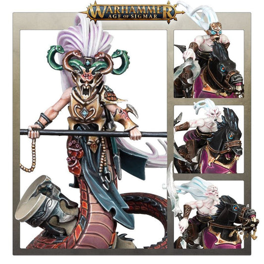 Melusai Ironscale i Doomfire Warlocks - plansza 4 kadry: Ironscale brązowa maska zielone węże włócznia; Warlock biały topknot czarny koń; Warlock biały topknot sierp; Warlock biały topknot czarny koń Age of Sigmar