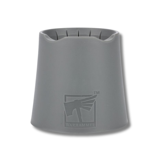 Warhammer Water Pot - kubek z kanałem i żebrowaniem, widok z boku z logo Warhammer | Citadel

