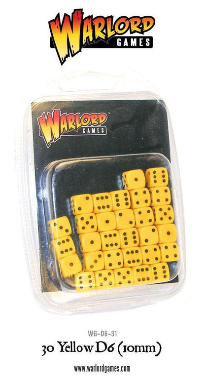 30 Yellow D6 10mm Warlord Games - 30 żółtych kostek D6 z czarnymi oczkami w przezroczystym opakowaniu blistrowym - czarna etykieta Warlord Games na górze - kod produktu WG-D6-31 - www.warlordgames.com
