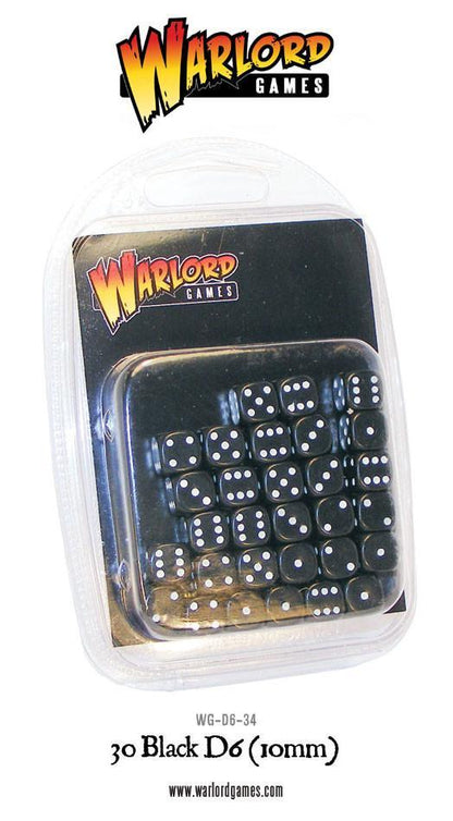 30 Black D6 10mm Warlord Games - 30 czarnych kostek D6 z białymi oczkami w przezroczystym opakowaniu blistrowym - czarna etykieta Warlord Games na górze - kod produktu WG-D6-34 - www.warlordgames.com
