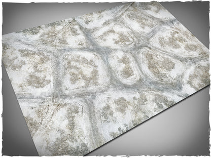 Winter Town – Mata do gry 6x4 stopy Mousepad Deep-Cut Studio – zimowe miasto bruk śnieg do Bolt Action Flames of War
