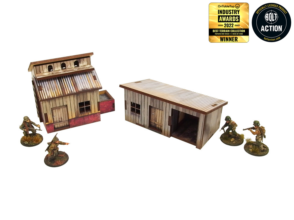 Normandy Small Sheds w. Dovecote – gołębnik z falistym dachem i szopa garażowa z otwartymi drzwiami, żołnierze WWII dla skali, 28mm Bolt Action
