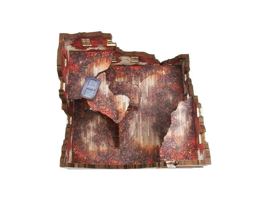Normandy Ruined Large House 1 – widok z góry na złożone ruiny z drewnianą podłogą i niebieskimi drzwiami w środku, 28mm Bolt Action
