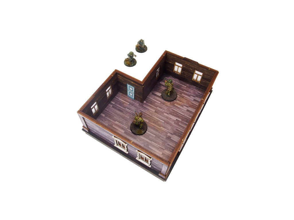 Ostfront Village Maria's House – widok z góry na wnętrze bez dachu z dwoma żołnierzami w środku, 28mm Bolt Action
