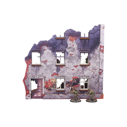 Ostfront Stalingrad Univermag Left – widok frontowej ściany z oknami, plakatami i żołnierzami przy podstawie, 28mm Bolt Action
