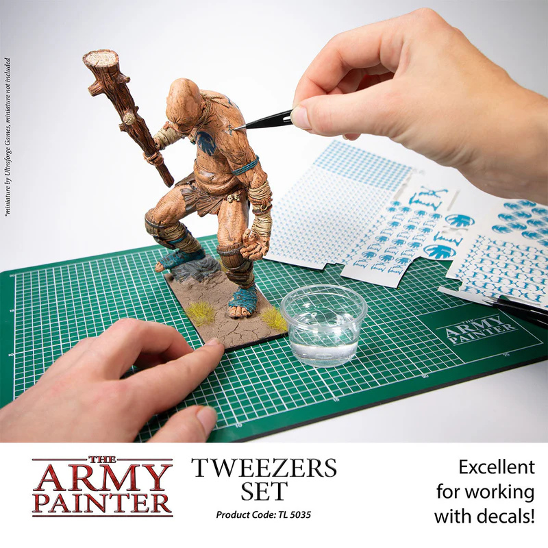 Tweezers Set - pinceta igłowa przy nakładaniu kalkomanii na dużą figurkę fantasy | The Army Painter
